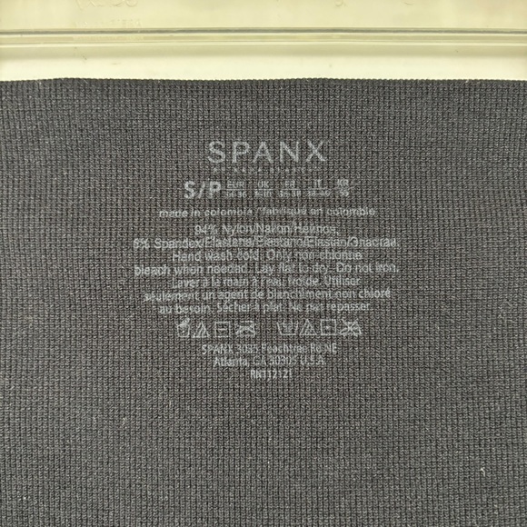 Spanx Slim is Built In Smooths Tummy Leggings - Picture 5 of 6